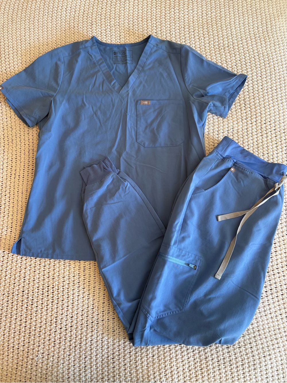 Figs Women's Scrub Set in Slate Blue - Top & Jogger Pants